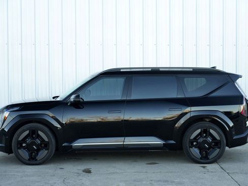 Used 2024 Kia EV9 GT-Line image 55