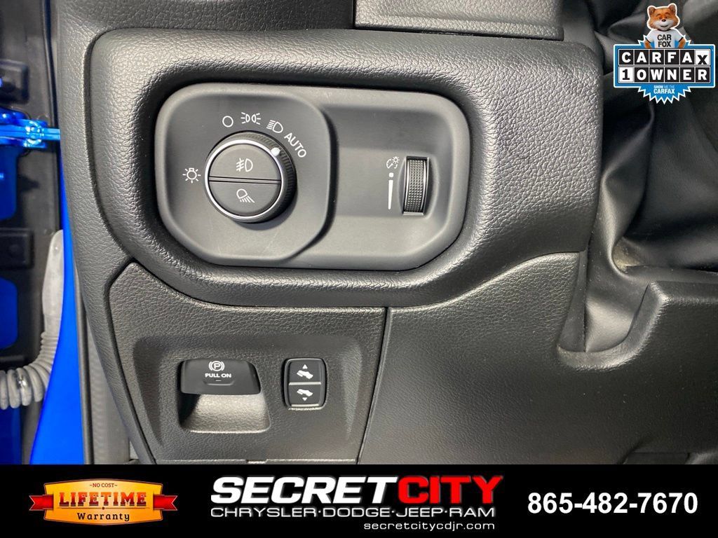 Used 2022 RAM 1500 Big Horn AWD/4WD image 13