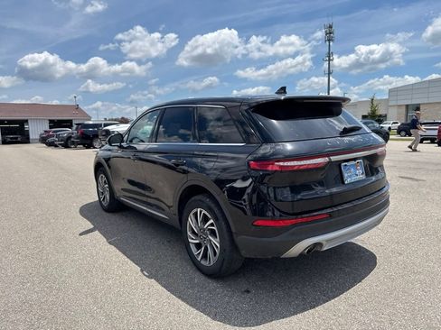 Used 2024 Lincoln Corsair AWD image 3