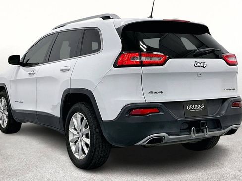 Used 2017 Jeep Cherokee Limited w/ Luxury Group image 14
