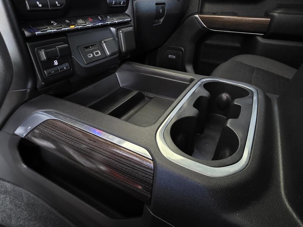 Used 2020 Chevrolet Silverado 1500 LT Trail Boss AWD/4WD image 18