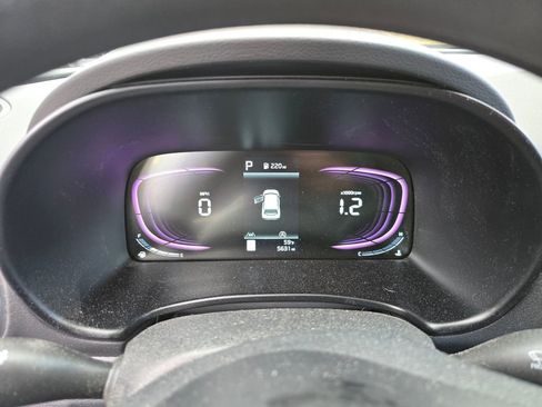 Used 2025 Kia Soul LX image 5