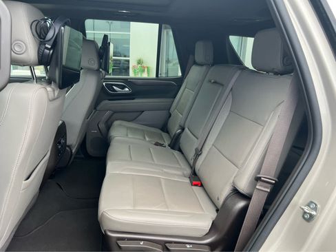 Used 2022 Chevrolet Tahoe LT w/ LT Signature Plus Package AWD/4WD image 26