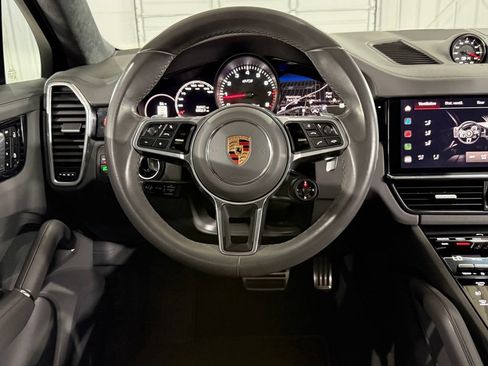 Used 2022 Porsche Cayenne GTS AWD/4WD image 55