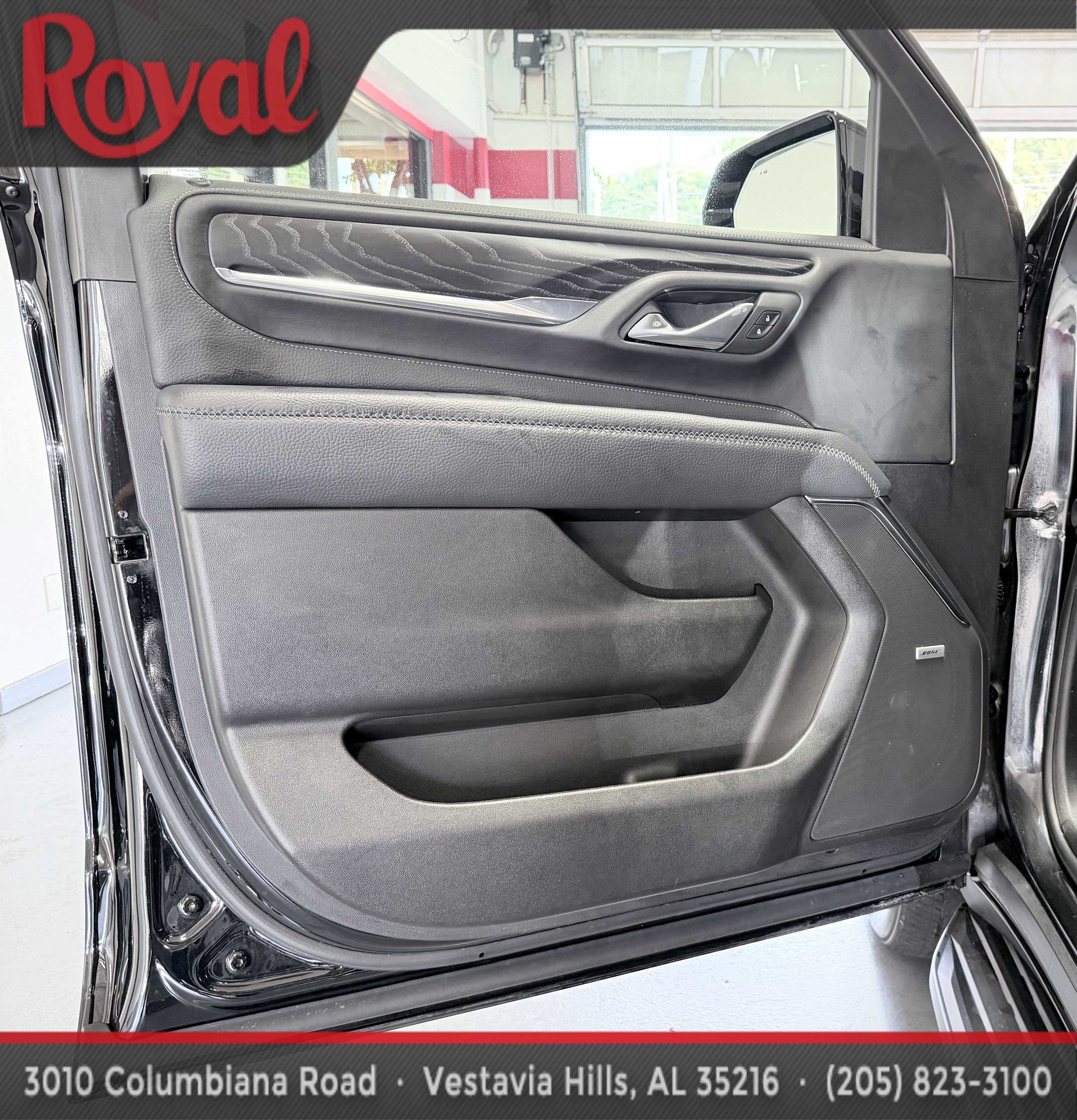 Used 2024 GMC Yukon XL Denali RWD image 12
