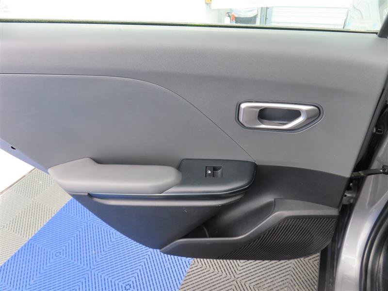 Used 2025 Kia K4 FWD image 27