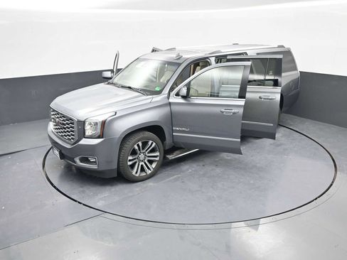 Used 2018 GMC Yukon XL Denali w/ Denali Ultimate Package image 42