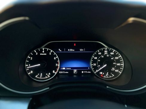 Used 2017 Nissan Maxima SR w/ Midnight Edition image 18