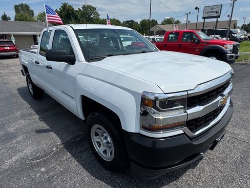 Used 2017 Chevrolet Silverado 1500 W/T w/ Trailering Package AWD/4WD image 4