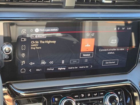 Certified 2025 GMC Sierra 1500 AT4 image 13