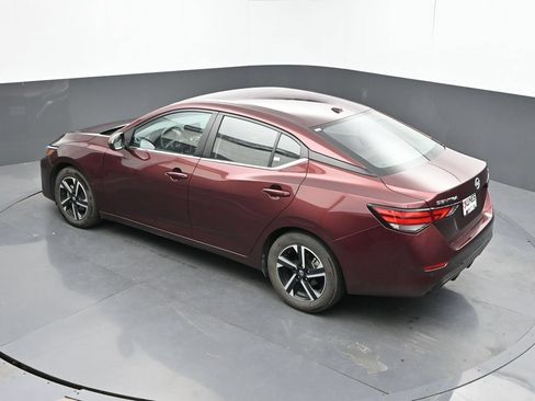 Used 2024 Nissan Sentra SV FWD image 39