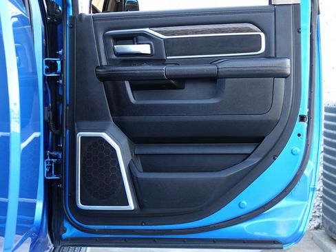 Used 2020 RAM 2500 Laramie image 34