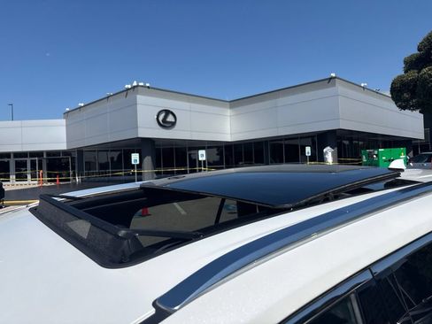 Used 2026 Lexus TX 350 AWD w/ Technology Package image 10