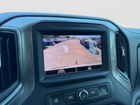 Used 2025 Chevrolet Silverado 1500 Custom image 15