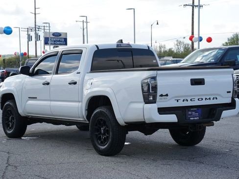 Used 2022 Toyota Tacoma 4x4 Double Cab image 5