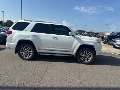 Used 2010 Toyota 4Runner Limited AWD/4WD image 5