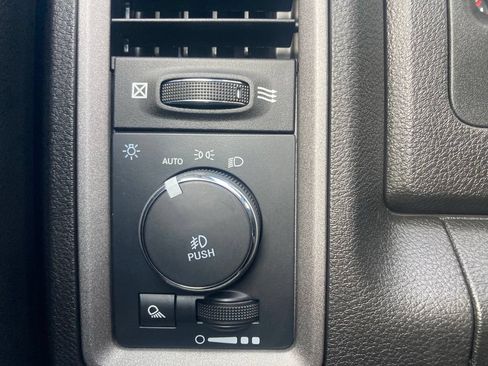 Used 2022 RAM 1500 Express w/ Wheel & Sound Group AWD/4WD image 22