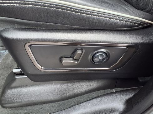 Used 2022 RAM 1500 Limited AWD/4WD image 23