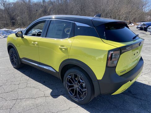 New 2026 Nissan Kicks SR image 6