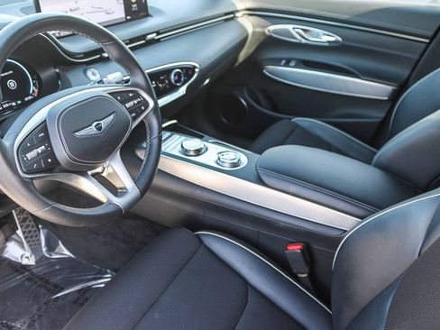 Used 2023 Genesis GV70 2.5T w/ Sport Prestige Package image 18