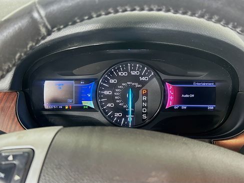 Used 2013 Ford Edge Limited FWD image 18