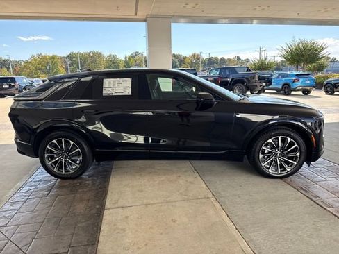 New 2026 Cadillac Lyriq Sport image 6