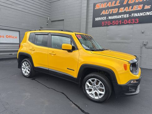 Used 2017 Jeep Renegade Latitude AWD/4WD image 1