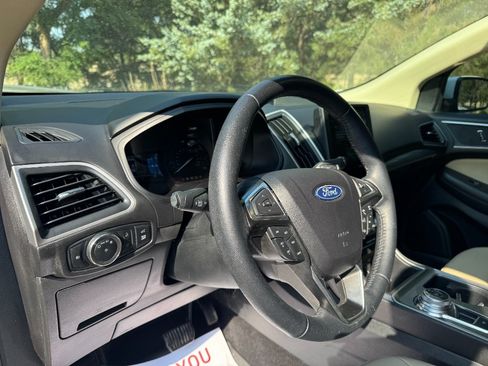 Used 2024 Ford Edge SEL w/ Convenience Package AWD/4WD image 12