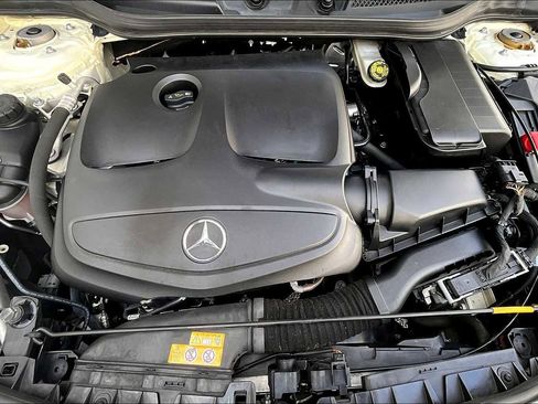 Used 2018 Mercedes-Benz CLA 250 image 29