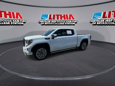 Used 2026 GMC Sierra 1500 Denali Ultimate AWD/4WD image 4
