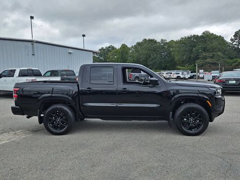 New 2026 Nissan Frontier SV w/ All-Weather Content Package AWD/4WD image 12