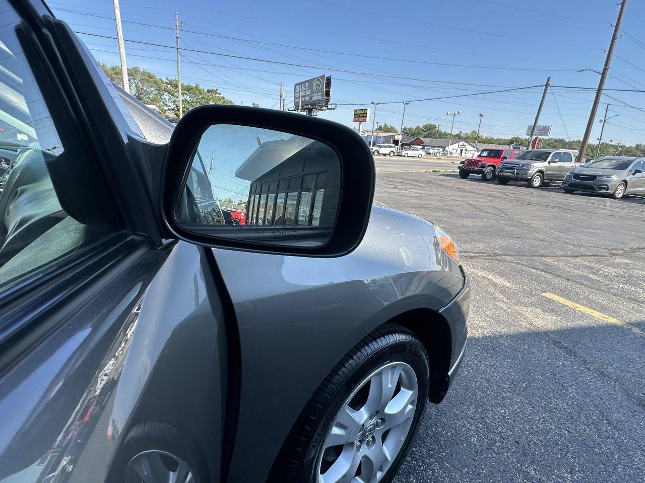 Used 2008 Toyota Matrix FWD image 45