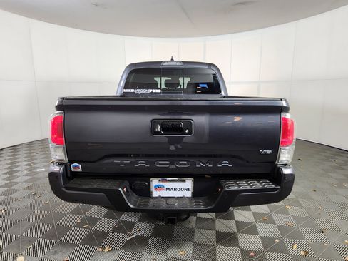 Used 2021 Toyota Tacoma TRD Off-Road image 6