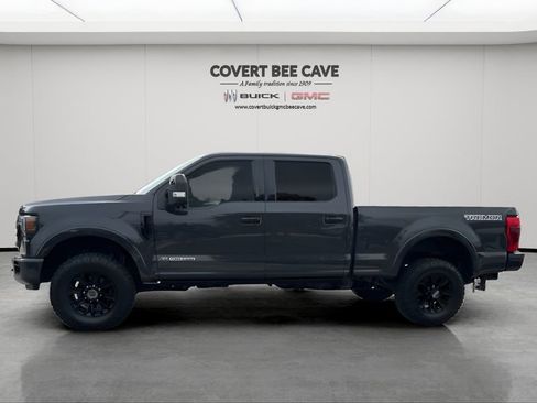 Used 2021 Ford F250 Lariat image 4