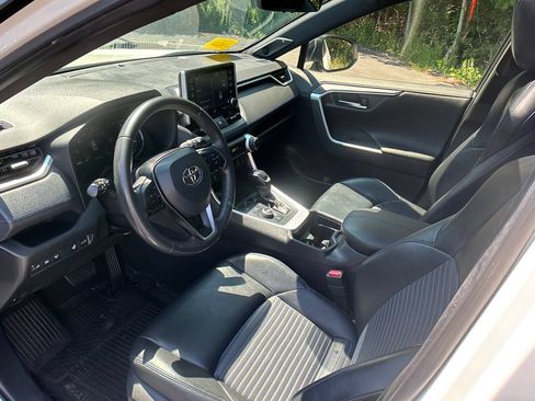 Used 2021 Toyota RAV4 XSE AWD/4WD image 9