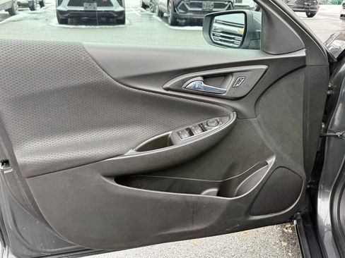 Used 2016 Chevrolet Malibu LT image 15