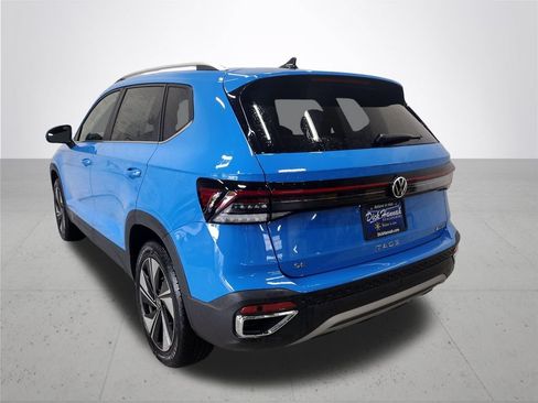 New 2026 Volkswagen Taos SE AWD/4WD image 10