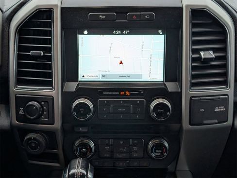 Used 2017 Ford F150 Lariat w/ Equipment Group 502A Luxury image 17