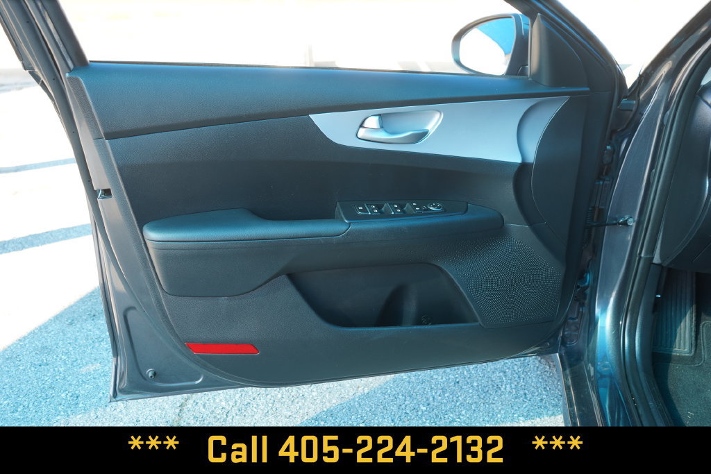 Used 2024 Kia Forte LXS w/ LXS Technology Package FWD image 14