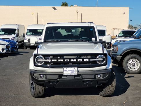 New 2025 Ford Bronco Outer Banks image 27