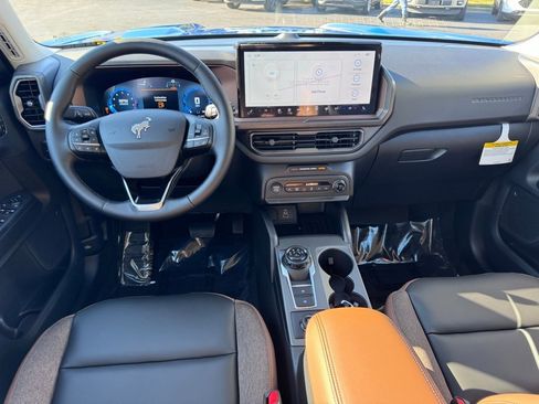 New 2025 Ford Bronco Sport Outer Banks image 5