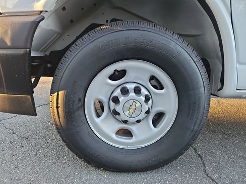 New 2025 Chevrolet Express 2500 w/ Driver Convenience Package image 8