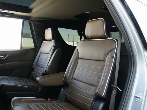 Used 2025 GMC Yukon Denali Ultimate image 30