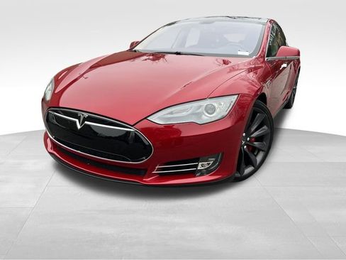 Used 2014 Tesla Model S P85 image 9