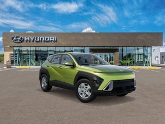 New 2026 Hyundai Kona SE video 2
