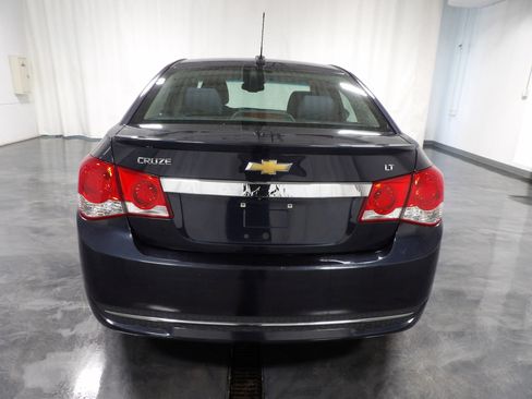 Used 2016 Chevrolet Cruze LT w/ Sun And Sound Package image 5