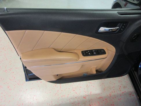 Used 2012 Dodge Charger R/T AWD/4WD image 25