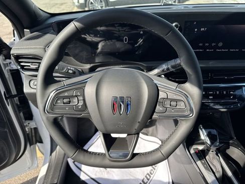 New 2026 Buick Envista Avenir image 14