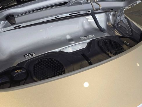 Used 2025 Porsche 911 Carrera S RWD image 15