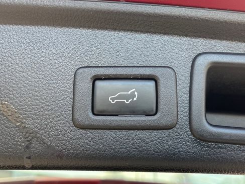 Used 2015 Subaru Forester 2.5i Touring w/ Eyesight & Navigation System image 25